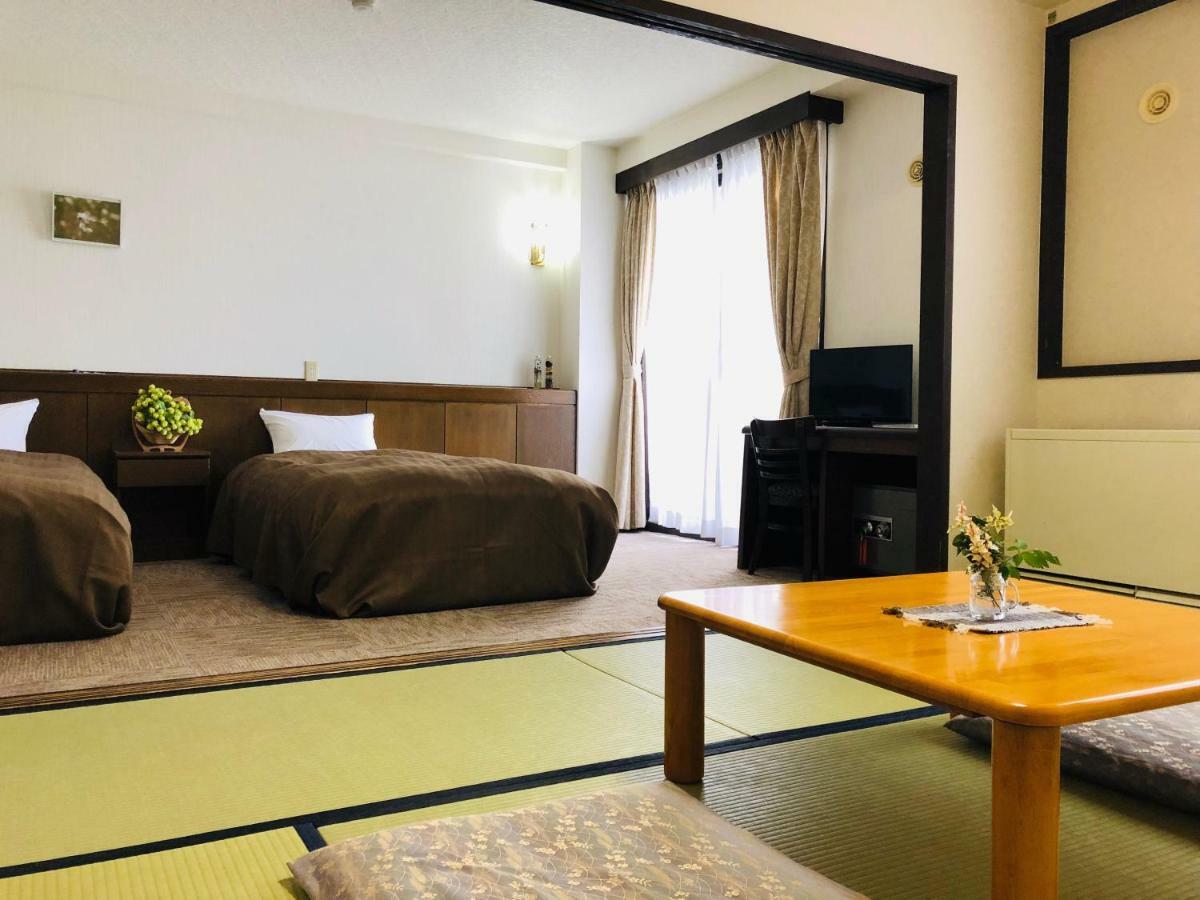 Hotel Belle-Cour Inomata Otari Bagian luar foto